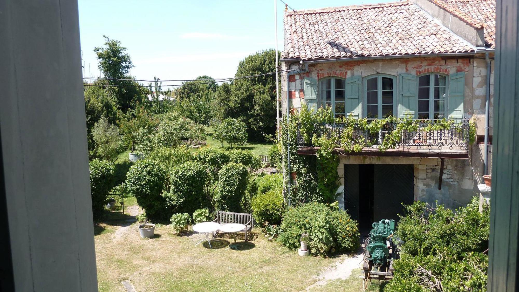 Hotel Le Domaine Du Meunier Mortagne-sur-Gironde Zimmer foto